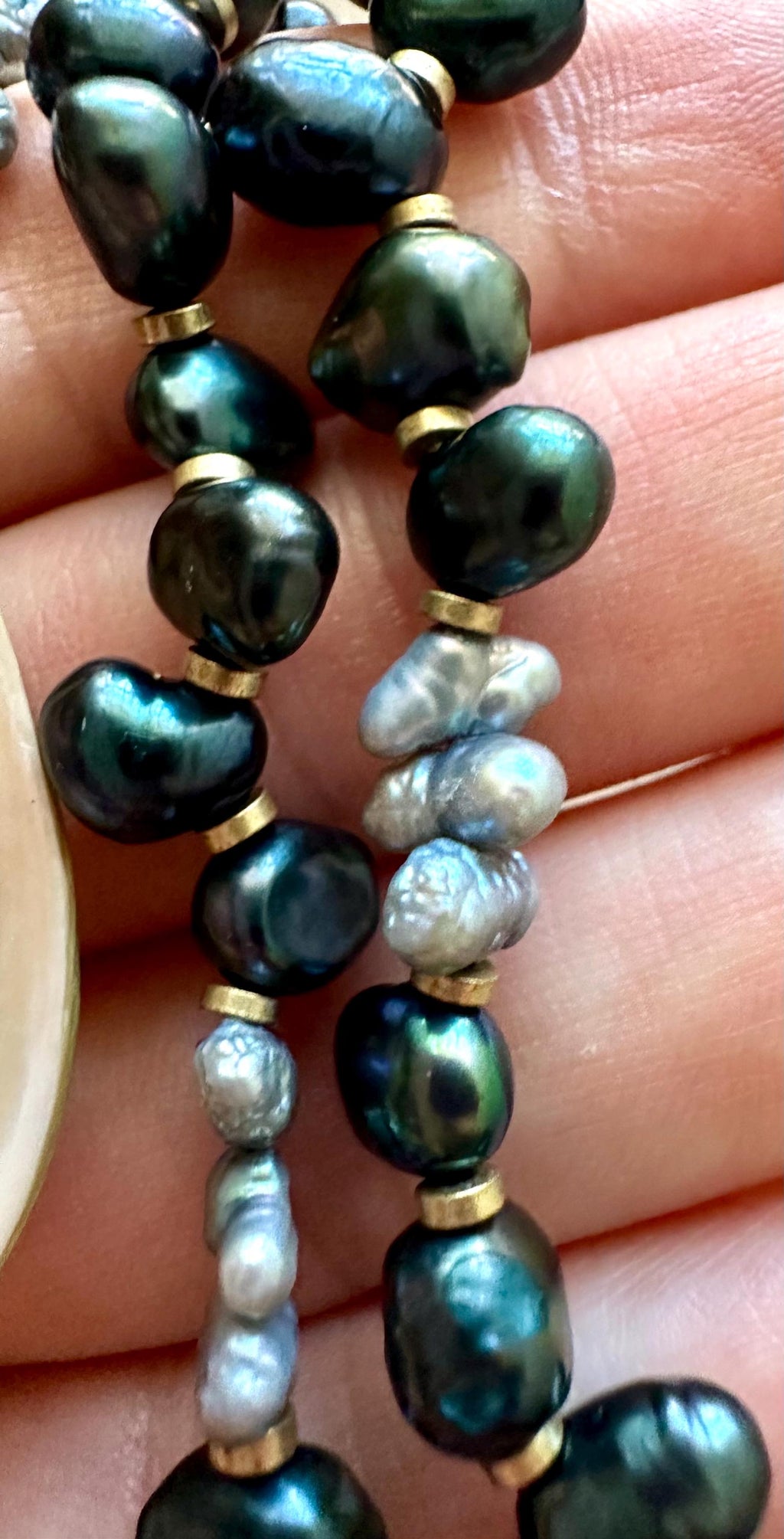 Green Pearl Abalone Shell Pendant Necklace